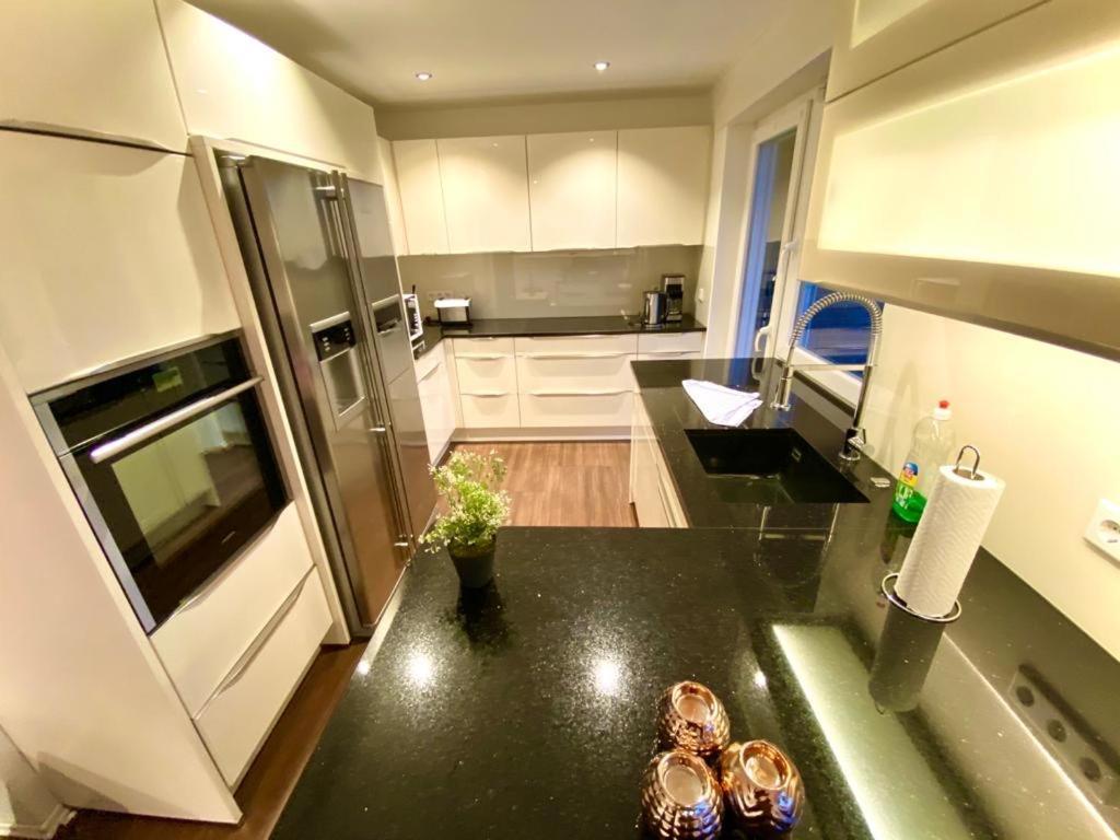 Beautiful Suites In The Center Of Gütersloh Exterior foto